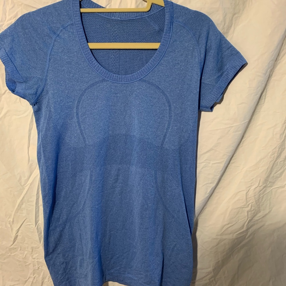 Lululemon blue dri-fit top